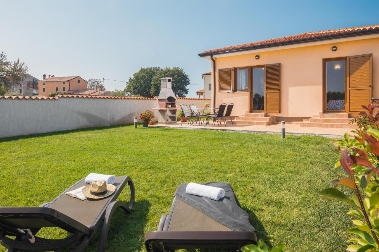 Villa Gracia Sveti Lovreč Pazenatički Exterior foto