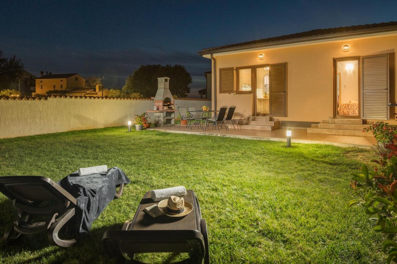 Villa Gracia Sveti Lovreč Pazenatički Exterior foto