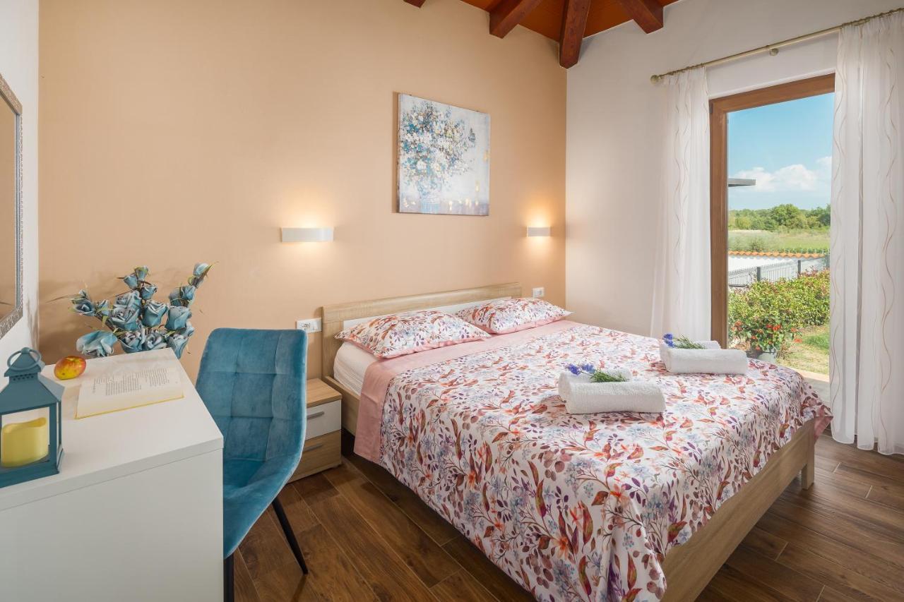 Villa Gracia Sveti Lovreč Pazenatički Exterior foto